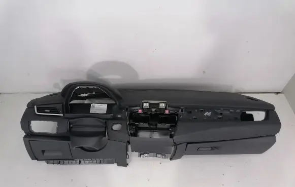 BMW 2 F46 Dashboard 9378901