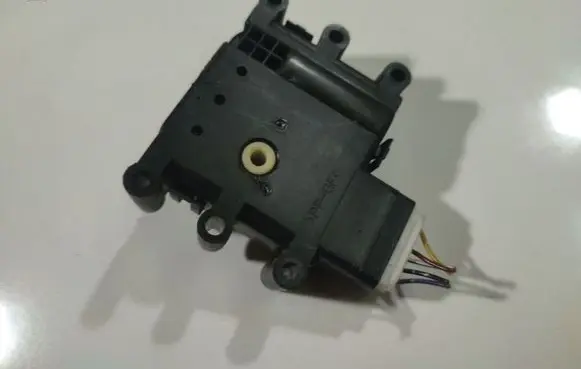 Mazda 5 Air flap motor/actuator