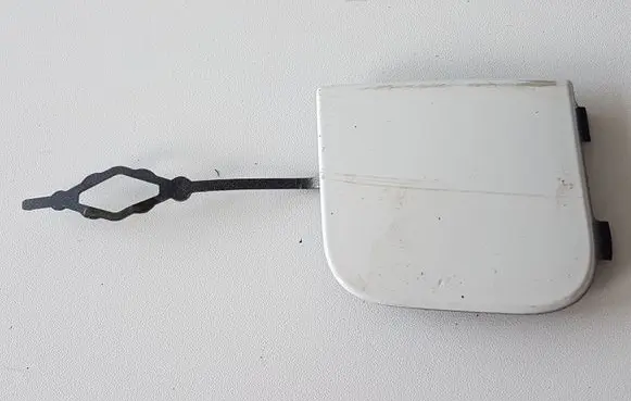 Opel Grandland X Rear bumper row hook cap/cover Y0003397