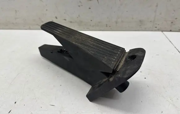 Volvo XC60 Accelerator throttle pedal 32269124 A2306081955 A2303072939