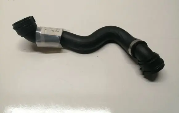 Mercedes-Benz C W205 Engine coolant pipe/hose A2055017484