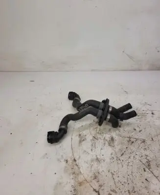 Audi A4 S4 B9 8W Engine coolant pipe/hose 8W0819334G