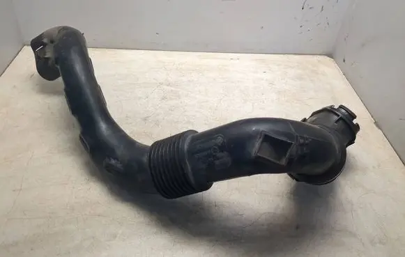 Renault Captur Air intake duct part 165556691R 70530763