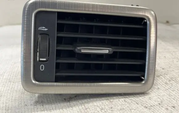 Volvo V70 Dash center air vent grill 30755183 30755177