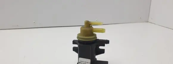 Volkswagen Caddy Turbo solenoid valve 04L131051AH