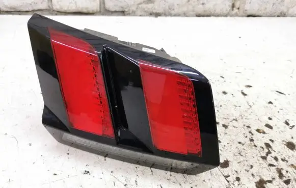 Peugeot 3008 II Tailgate rear/tail lights 9810477880 81560101 00342129