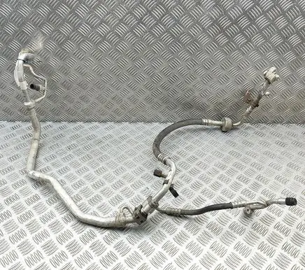 Ford Focus Air conditioning (A/C) pipe/hose BV6119A834RB
