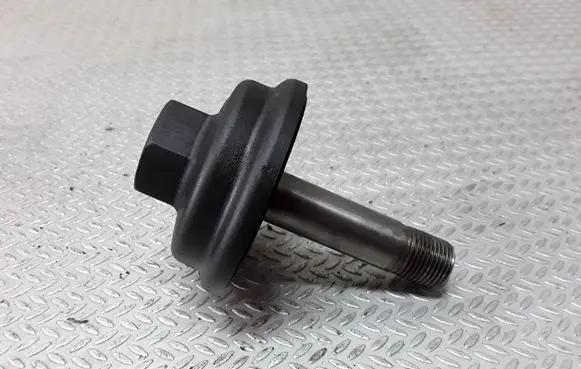 Volkswagen PASSAT B5.5 Oil filter cover 045117061F