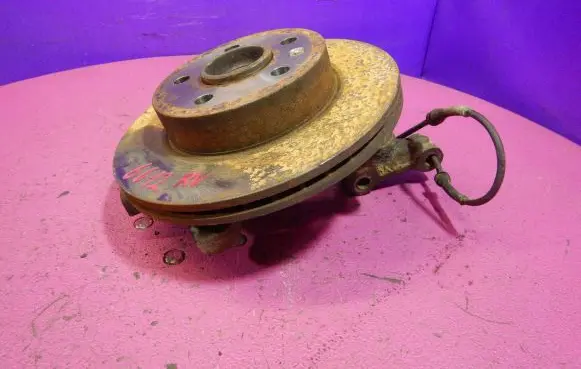 Mercedes-Benz Vito Viano W638 Front wheel hub spindle knuckle