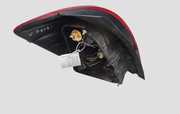 Toyota Corolla Verso E121 Rear/tail lights 9824E4