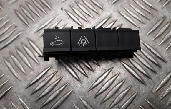 Tailgate opening switch