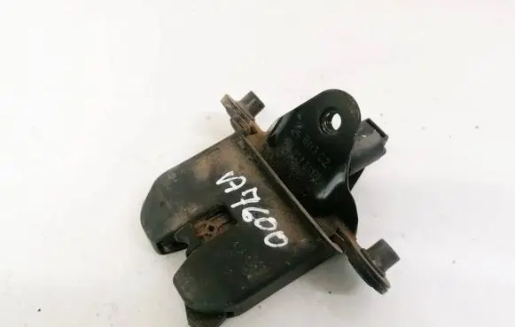 Skoda Octavia Mk2 (1Z) Tailgate/trunk/boot lock/catch/latch 1Z5827501 1Z5827501D