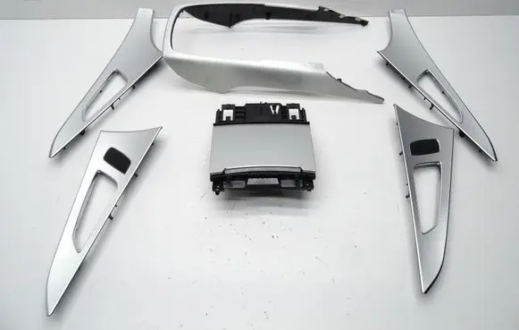 Audi A6 S6 C7 4G Front door trim bar 4G0864261
