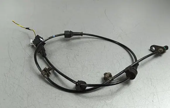 Suzuki SX4 S-Cross ABS rear brake sensor 30852Z21C6