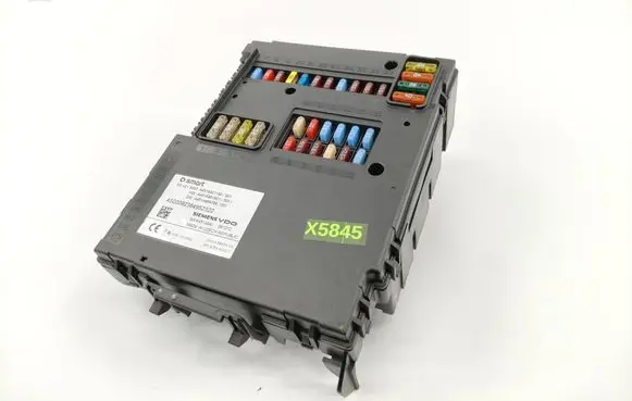 Smart ForTwo II Fuse box set A4515401150