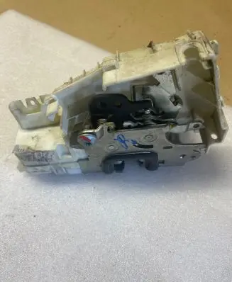 Mercedes-Benz GL X164 Front door lock 1697202535