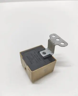 Mitsubishi Pajero Other relay MD369969 0680005280