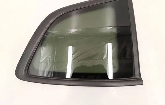 BMW 2 F46 Rear side window 7398756