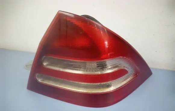 Mercedes-Benz C W203 Rear/tail lights 2038200264 3311
