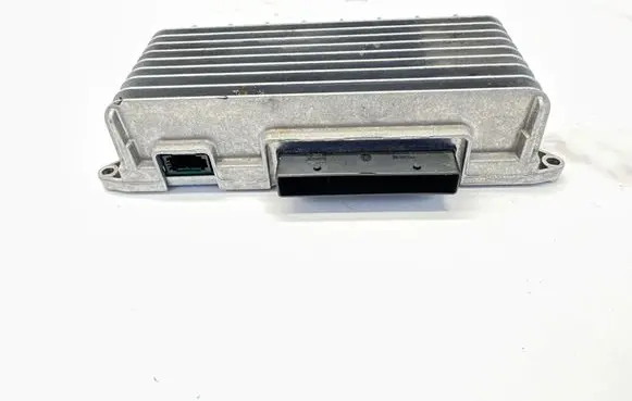 Audi A5 8T 8F Sound amplifier 8T0035223P 8T0035223A 720300300300
