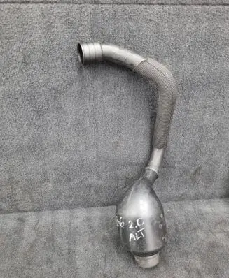 Audi A4 S4 B6 8E 8H Oil breather separator 06B103211H 06B103211E