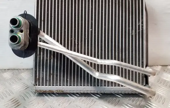 Air conditioning (A/C) radiator (interior)