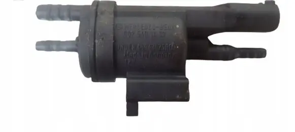 Mercedes-Benz C W203 Turbo solenoid valve 0025401497