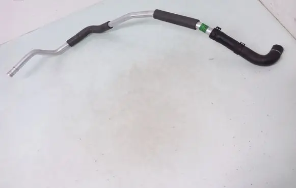 Mercedes-Benz C W203 Engine coolant pipe/hose A2038300115
