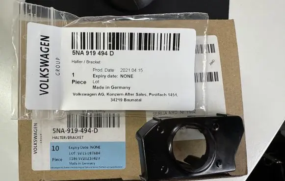 Volkswagen Tiguan Front parking sensor holder (PDC) 5NA919494D