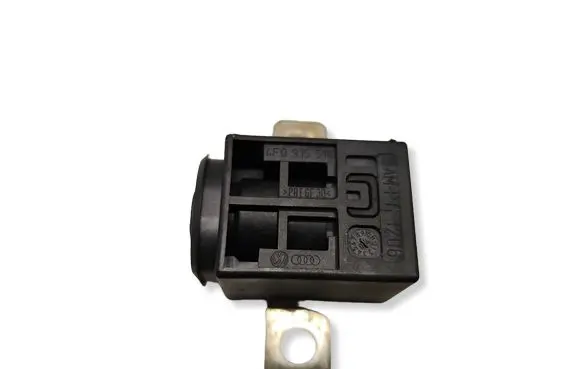 Audi A6 S6 C6 4F Battery relay fuse 4F0915519 PBTGF30