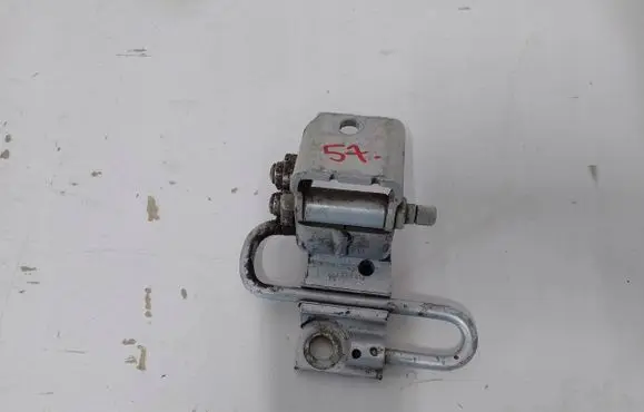 Seat Ibiza III (6L) Front door lower hinge 6L4833412