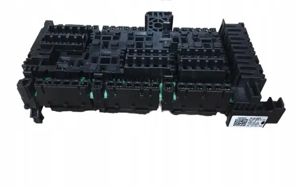 Mercedes-Benz GLE W167 Fuse box set 1679063103