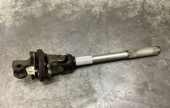 Volvo V70 Steering column universal joint 821056