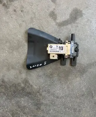 Windshield/windscreen camera