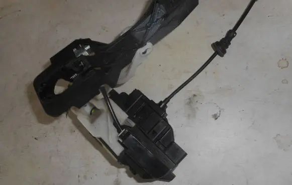 Front door lock