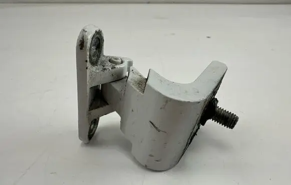 Volkswagen Touareg II Tailgate hinge 1K6827301C