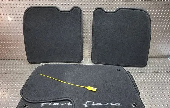 Lancia Flavia Car floor mat set 82213293