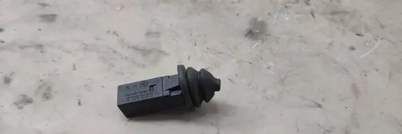 BMW 5 F10 F11 Fuel tank opening switch 82289392