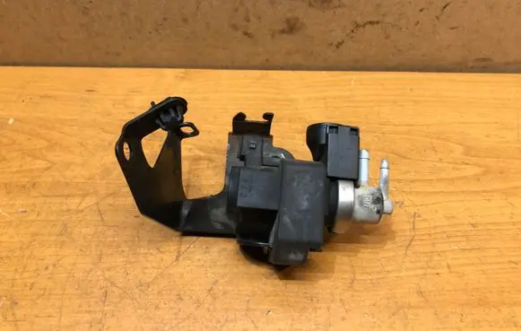 Hyundai i30 Turbo solenoid valve 70027200 394502A600