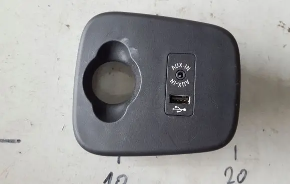 Mini One - Cooper F56 F55 USB socket connector 