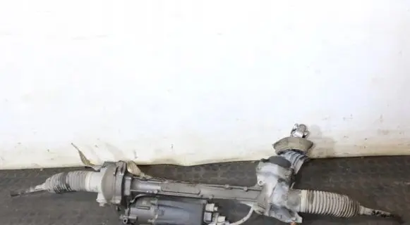 Volkswagen Golf VII Steering rack