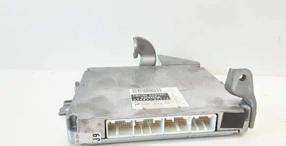 Toyota Prius (XW20) Engine control unit/module 8966147110 2751001633