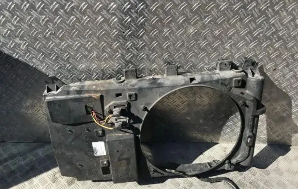 Citroen Xsara Picasso Radiator support slam panel