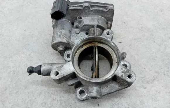 Opel Insignia A Throttle body valve 50569200