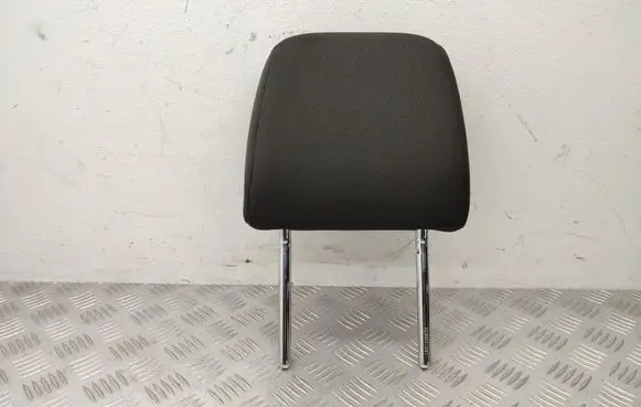 Seat Leon (5F) Front seat headrest 