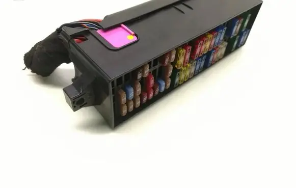 Skoda Fabia Mk2 (5J) Fuse module 5J0937615C