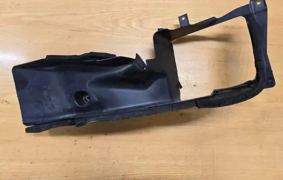 Mazda CX-7 Radiator trim R2AX13566 K0222