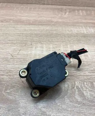 Volvo S60 Air flap motor/actuator 74935F 211202