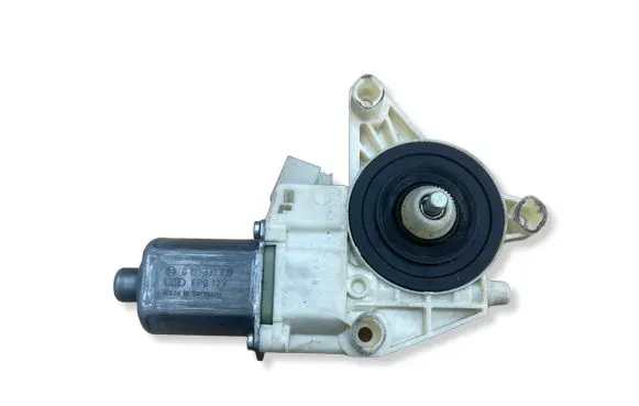 Mercedes-Benz E W212 Front door window regulator with motor 033724100