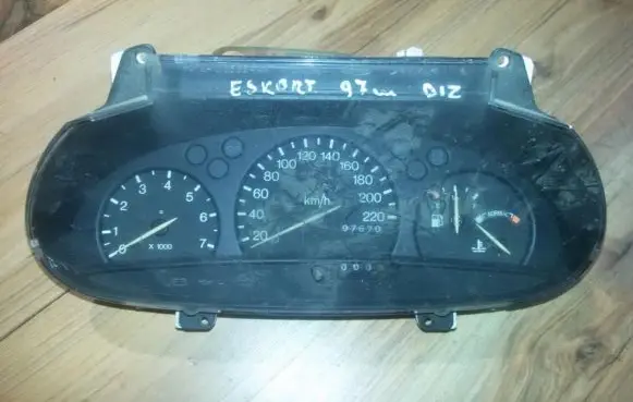 Ford Escort Speedometer (instrument cluster) 96fb10b885aa